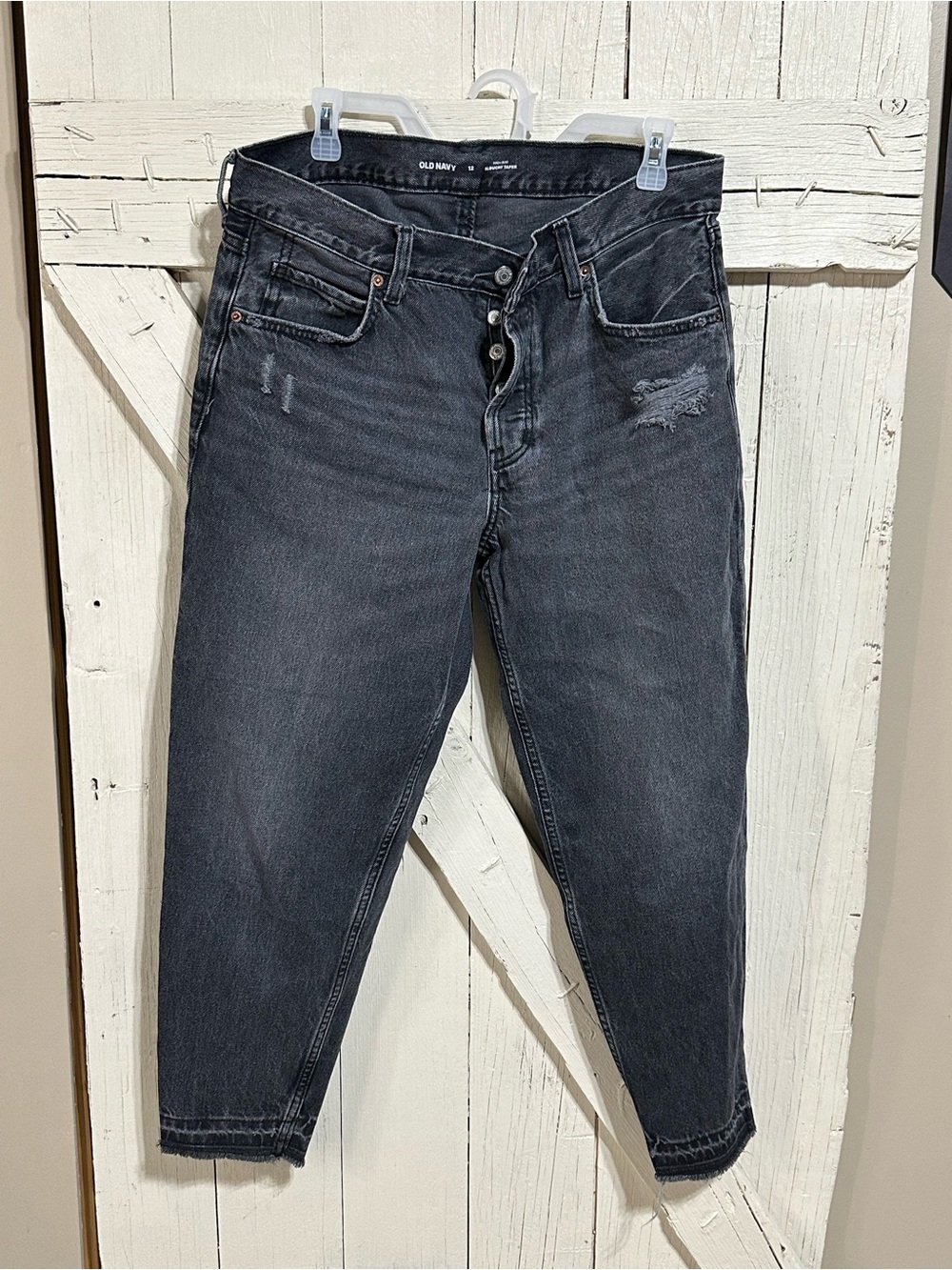Old Navy Women's Slim Straight Black Washed Jeans
